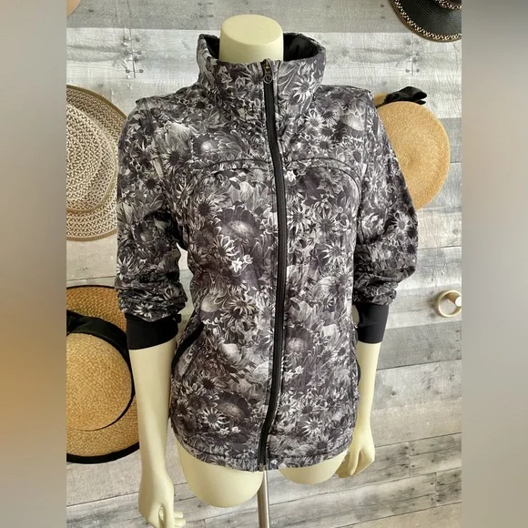 Lululemon Bring Back The Track Jacket Flowabunga Black Angel Wing W4D99S floral - Picture 5 of 15